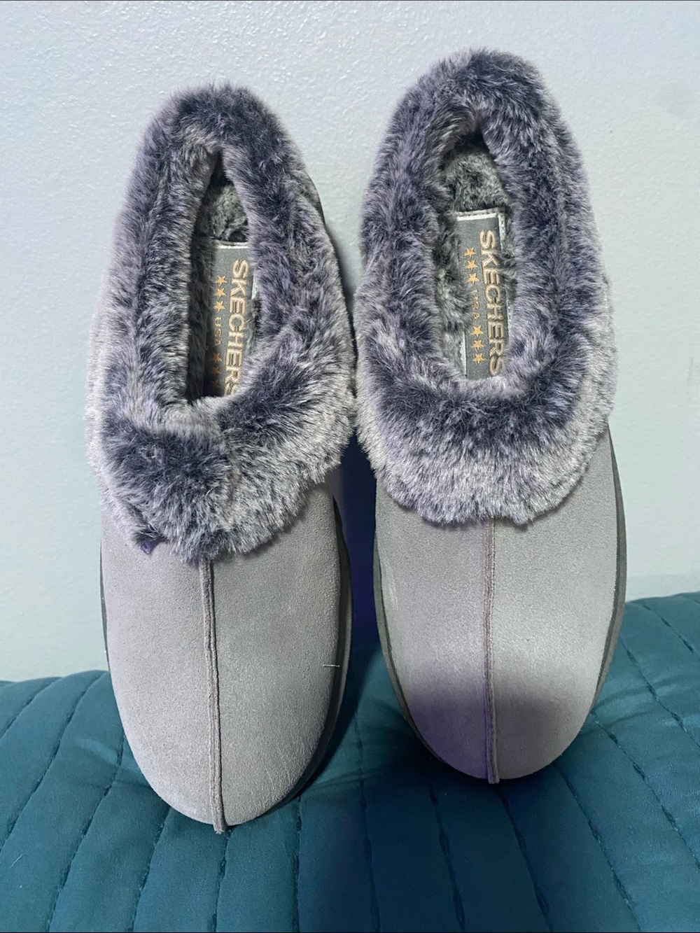 Skechers Women's Gray Faux-Fur Slip-On Slippers